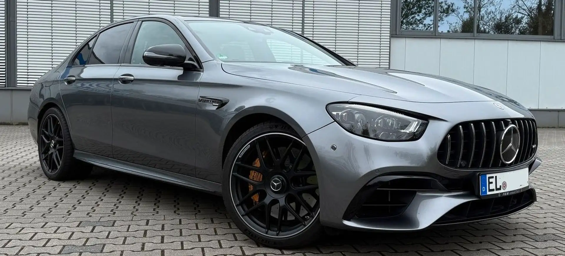 Mercedes-Benz E 63 AMG E 63 S AMG 4Matic+ Keramik Pano Massage Drivers Gris - 1