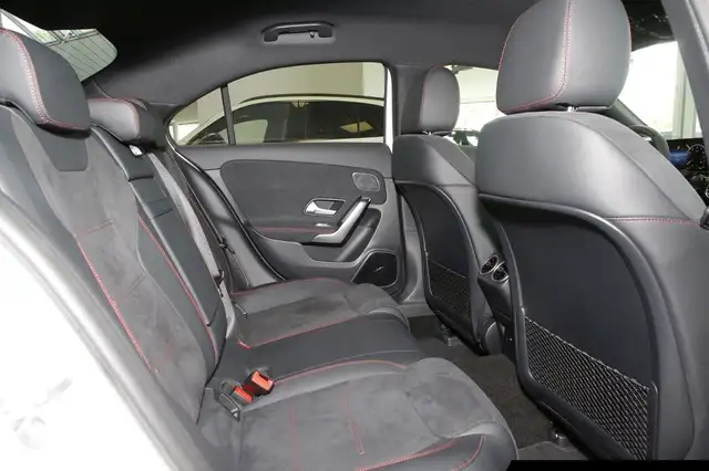 Mercedes-Benz A-Class view 9