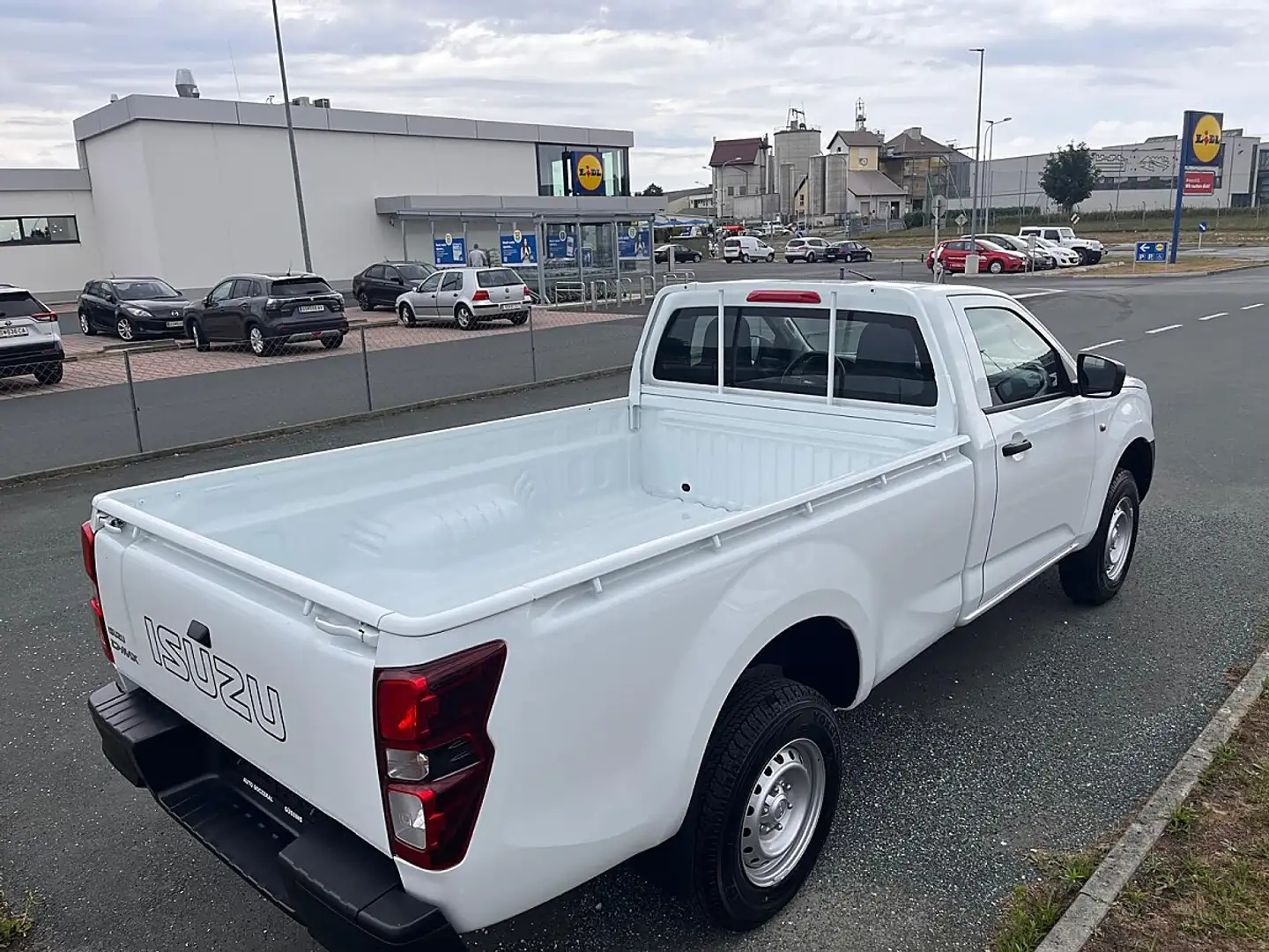 Isuzu D-Max D-MAX Single Cab L 4WD Aut. *neues Modell - kei... Weiß - 2