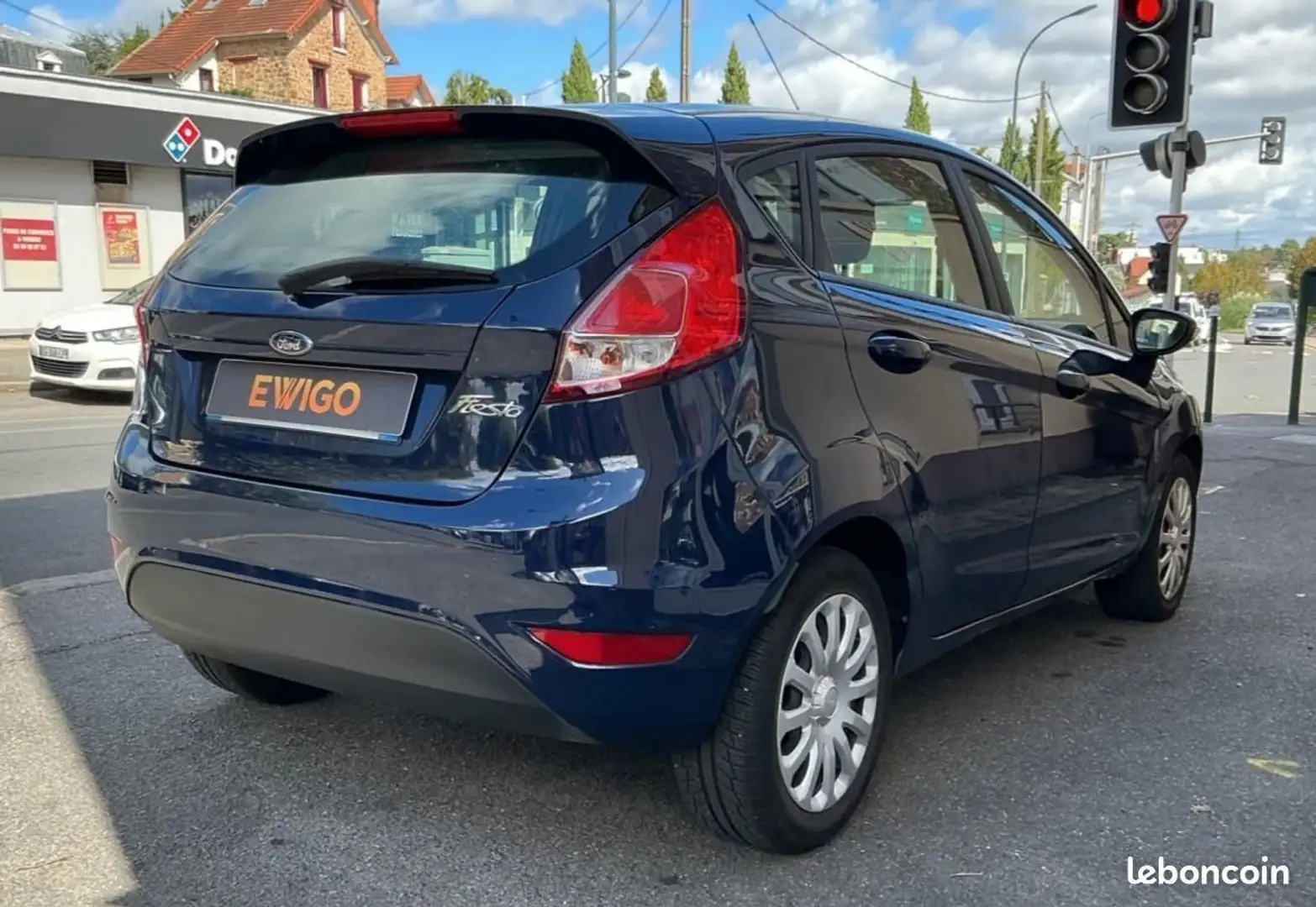 Ford Fiesta 1.4 GPL 95 PLUS ESSENCE COMPATIBLE Bleu - 2