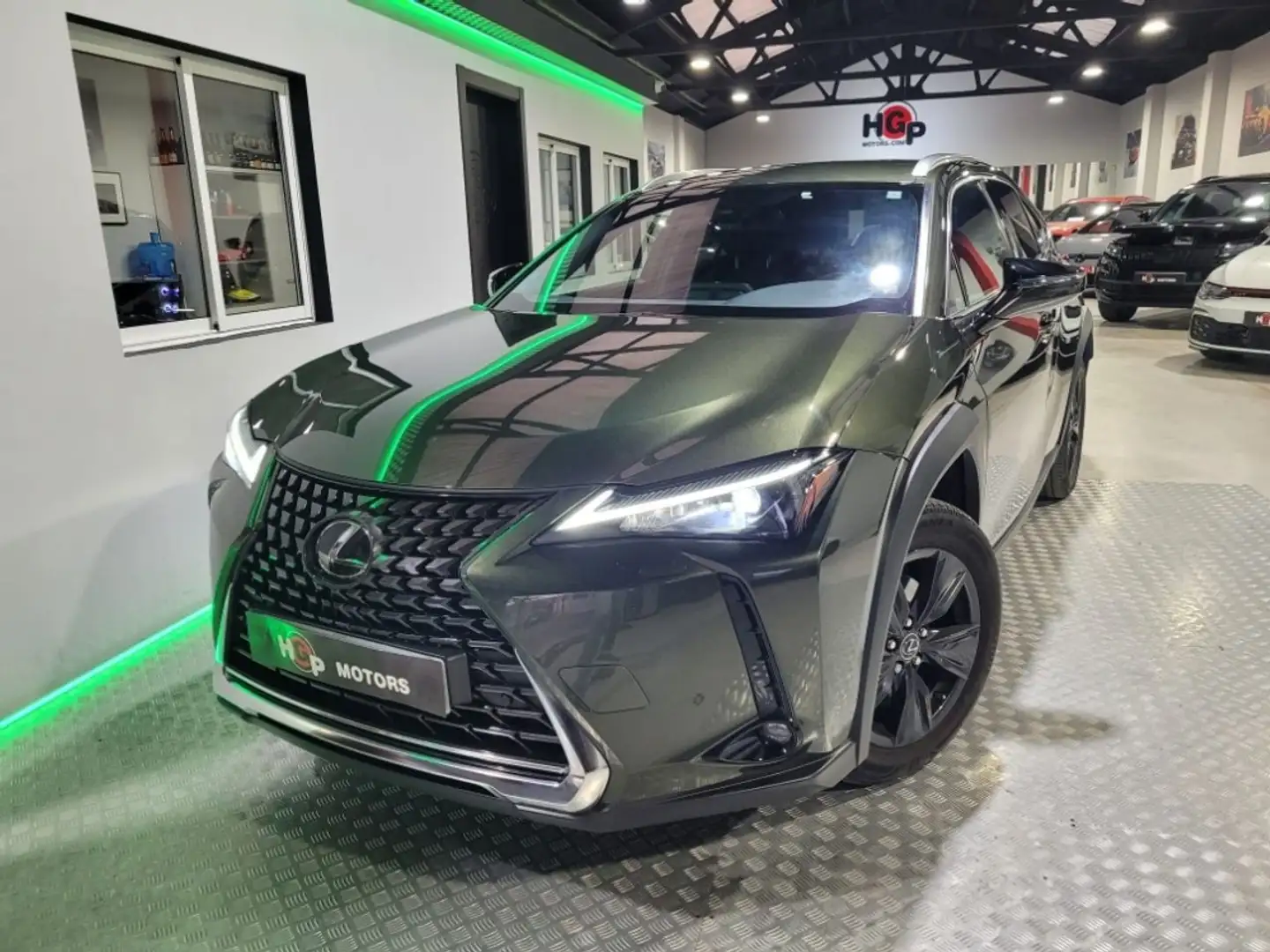 Lexus UX 250h 250 h Vert - 2