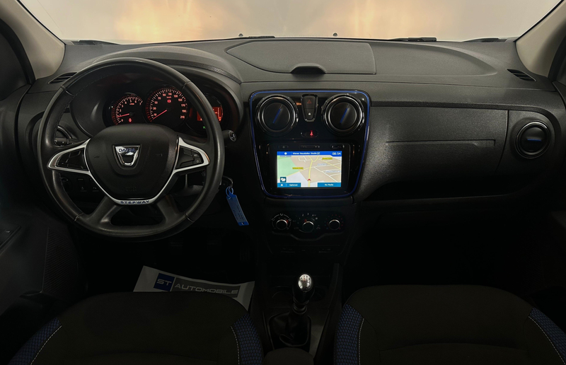 Dacia Lodgy 1.3 TCe Celebration // 1.BESITZ // 7-SITZER // — photo 14