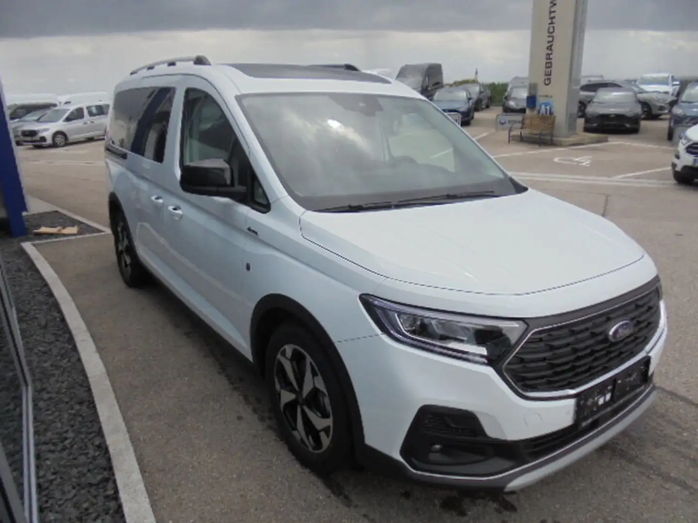 Ford Tourneo Connect Active L2 AWD 122PS Diesel Weiß - 2