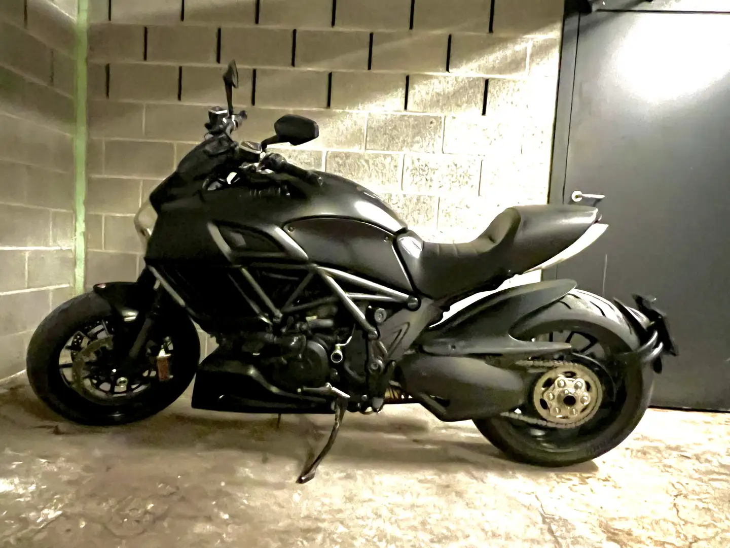 Ducati Diavel - 1
