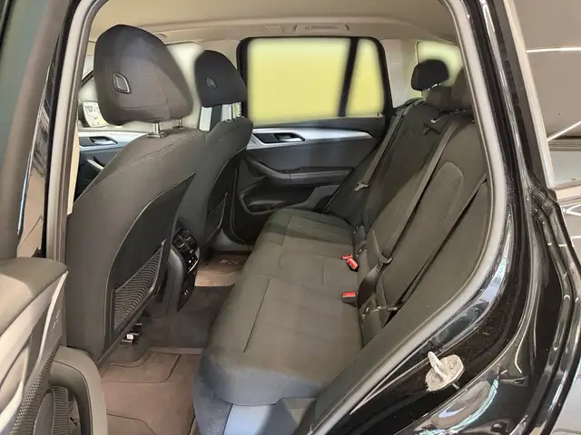 BMW X3 view 7