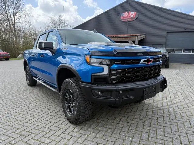 Chevrolet Silverado ZR2 Bison 6.2L V8 pick-up bedrijfswagen