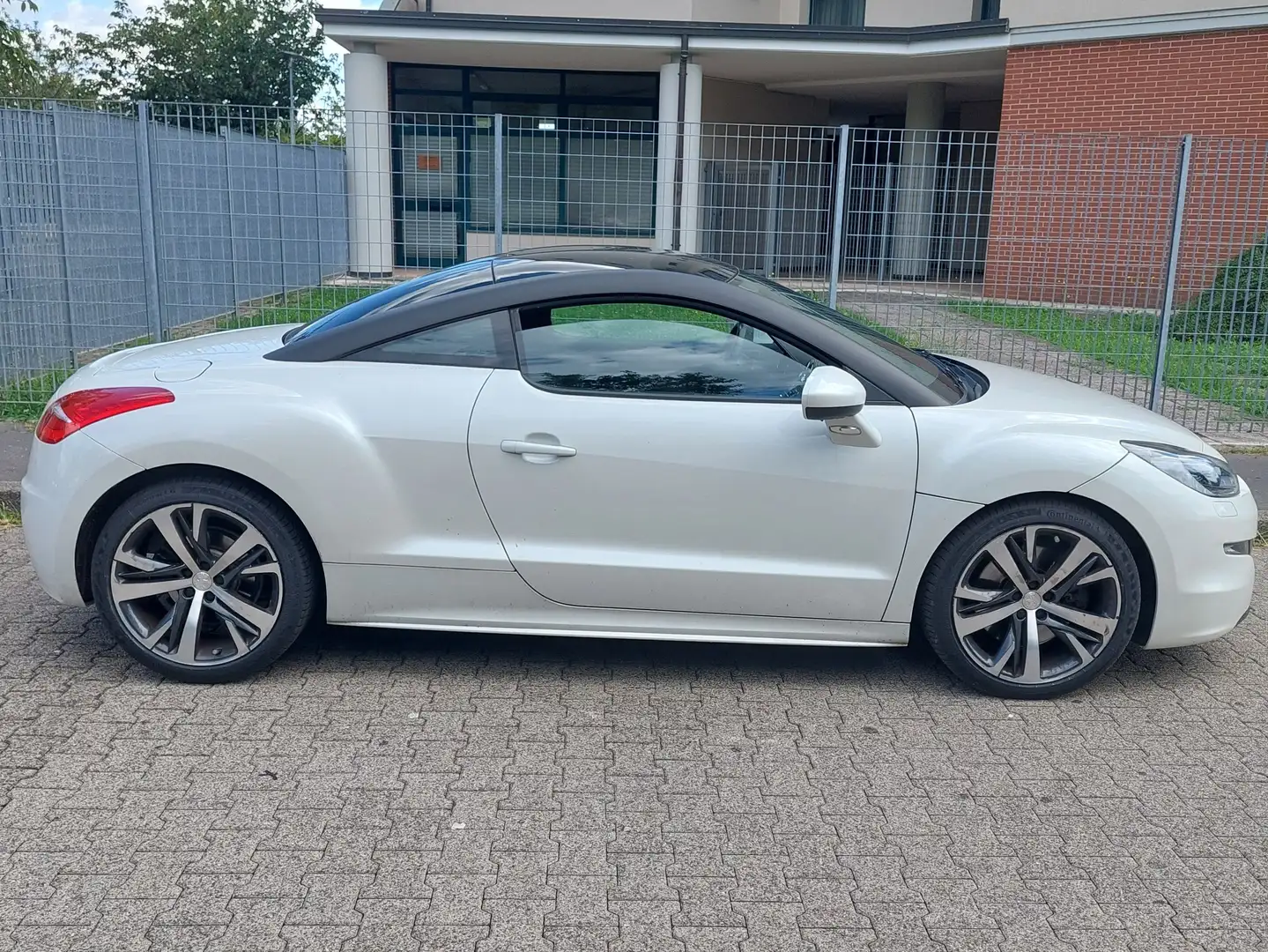 Peugeot RCZ RCZ 2.0 hdi 16v 163cv FL Biały - 1