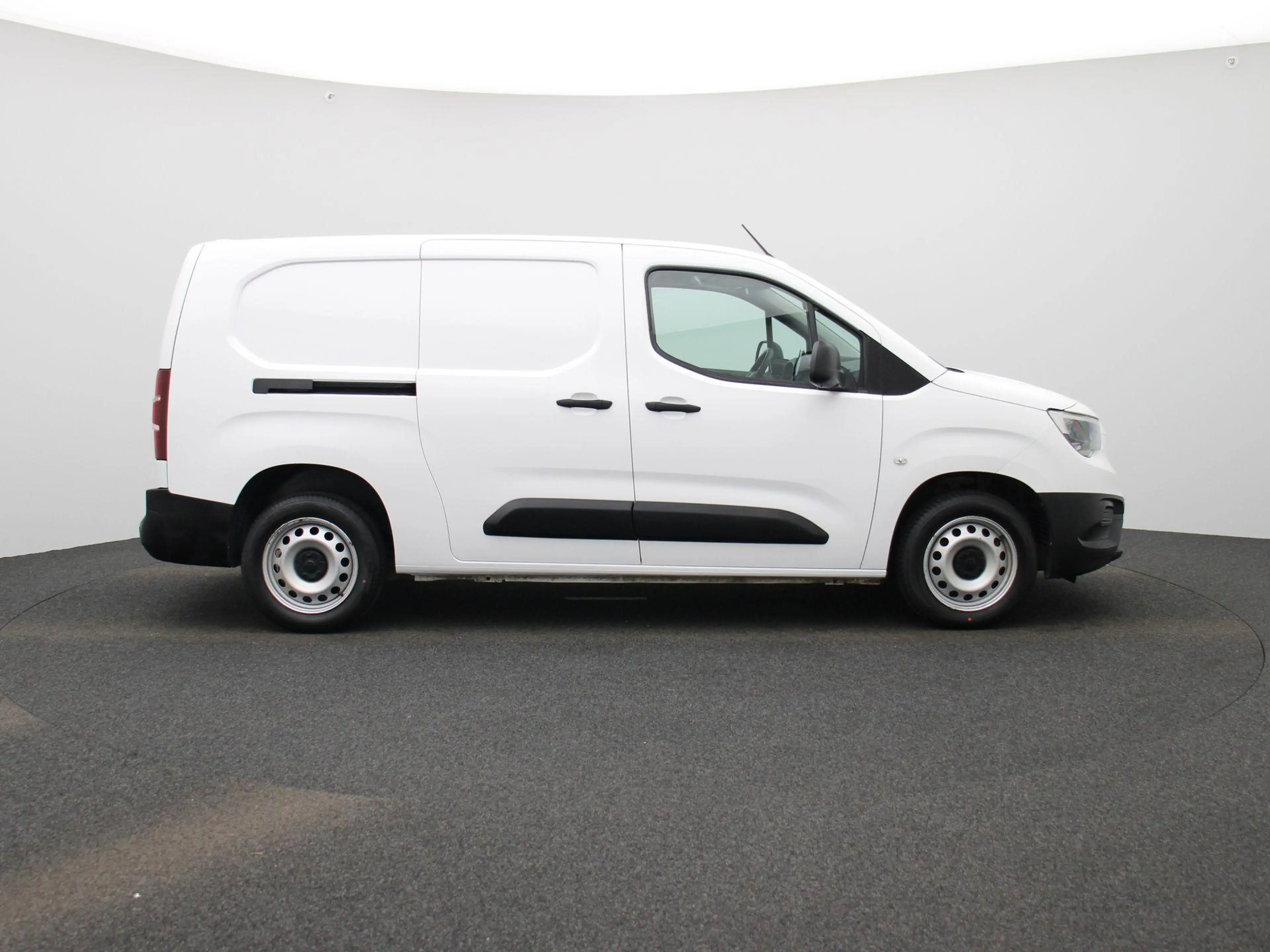 Opel Combo 1.5 Turbo 75kW L2H1 Edition | PDC A | Bluetooth | — photo 6