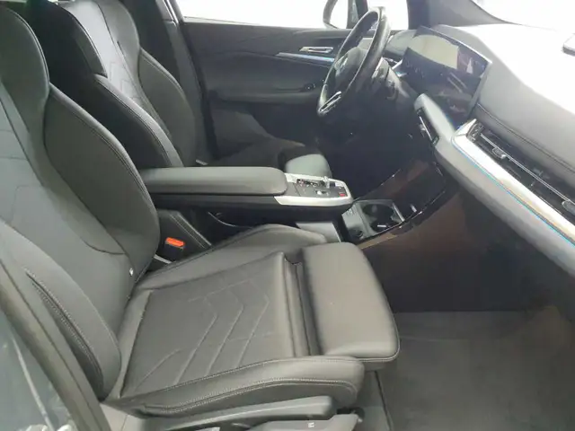 BMW 2 Series view 8