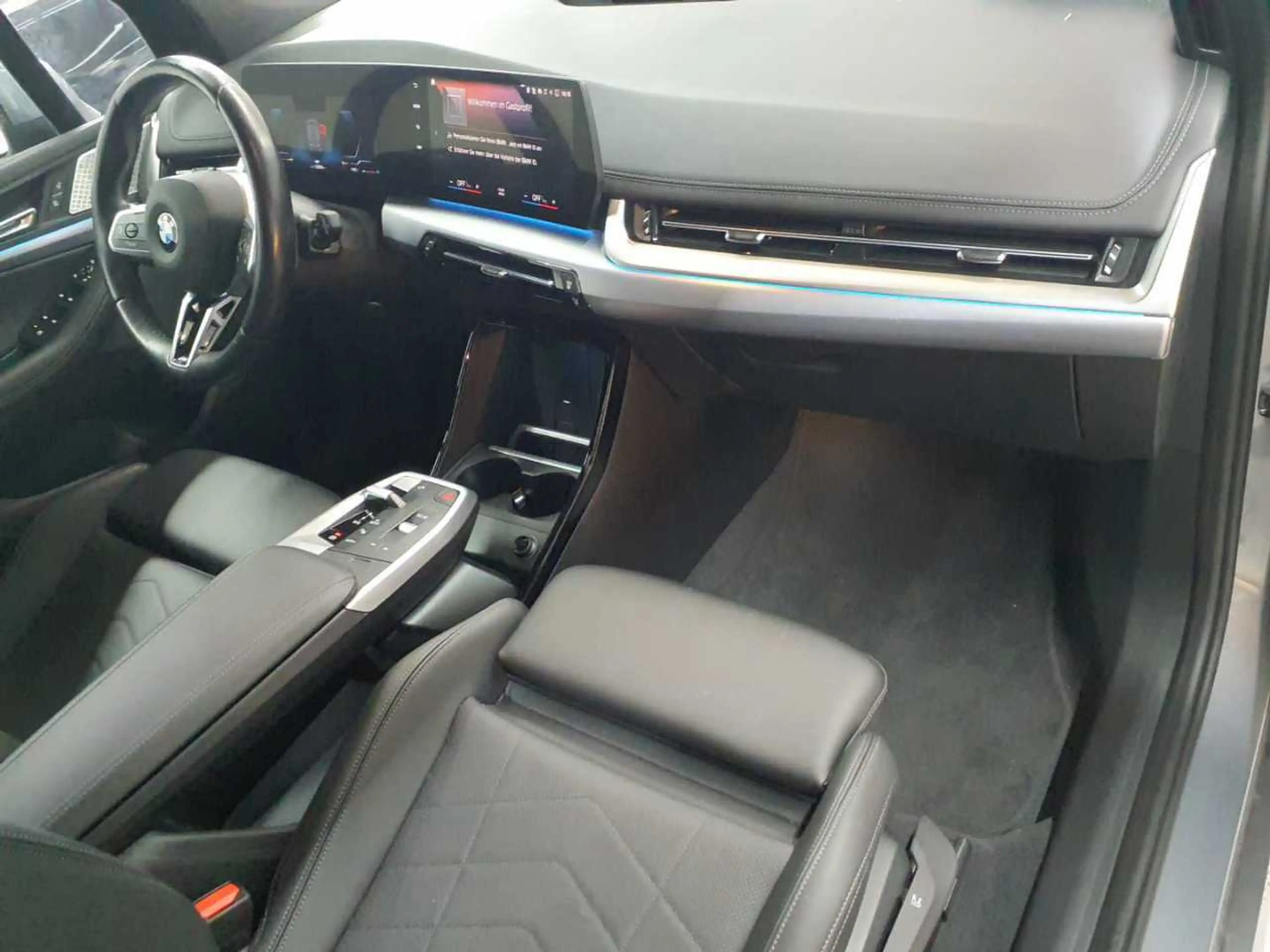 BMW 218 218d Active Tourer Aut. M Sport Navi Pano H&K — photo 9
