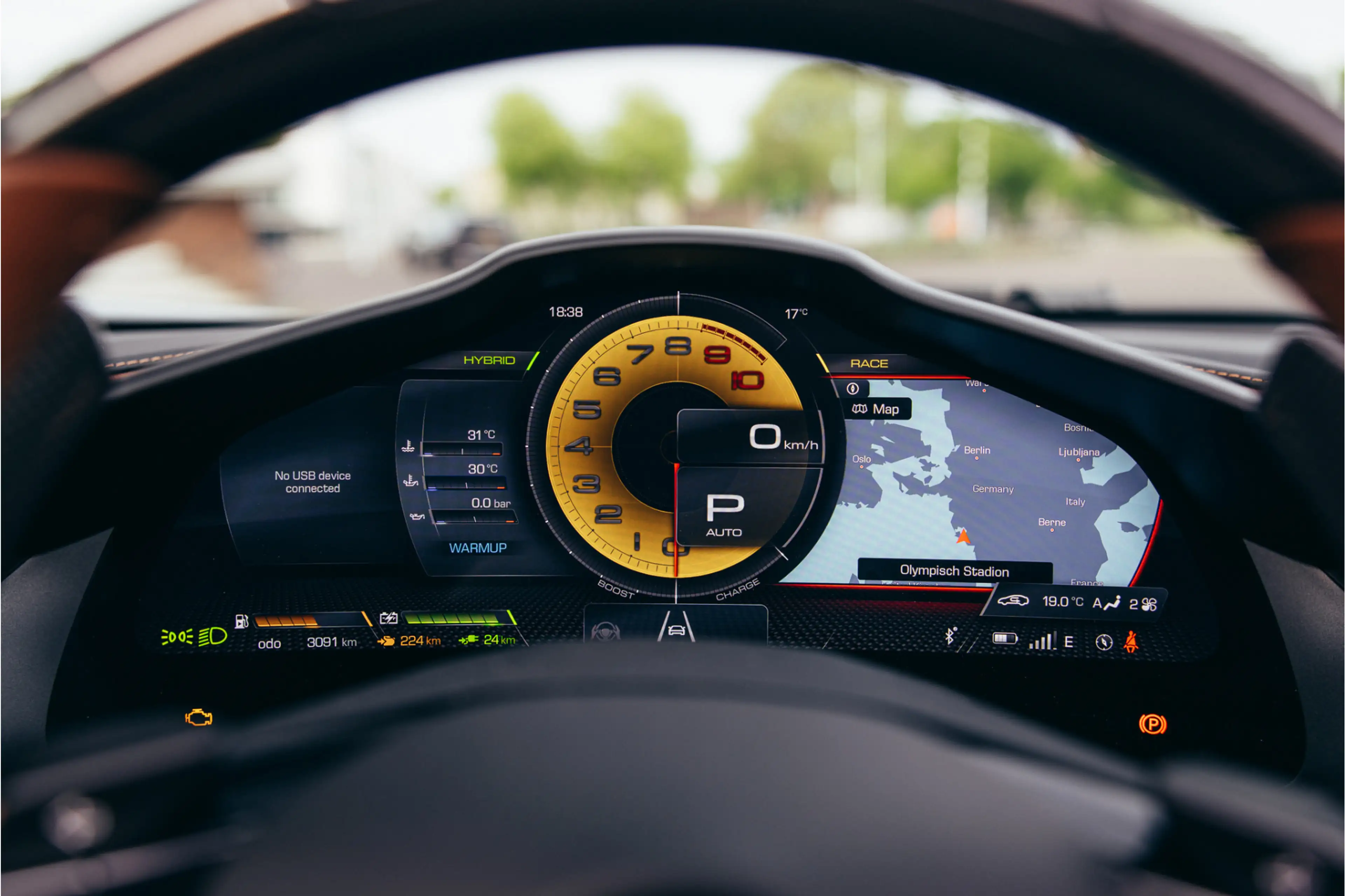 Ferrari 296 GTS 3.0 V6 — photo 23