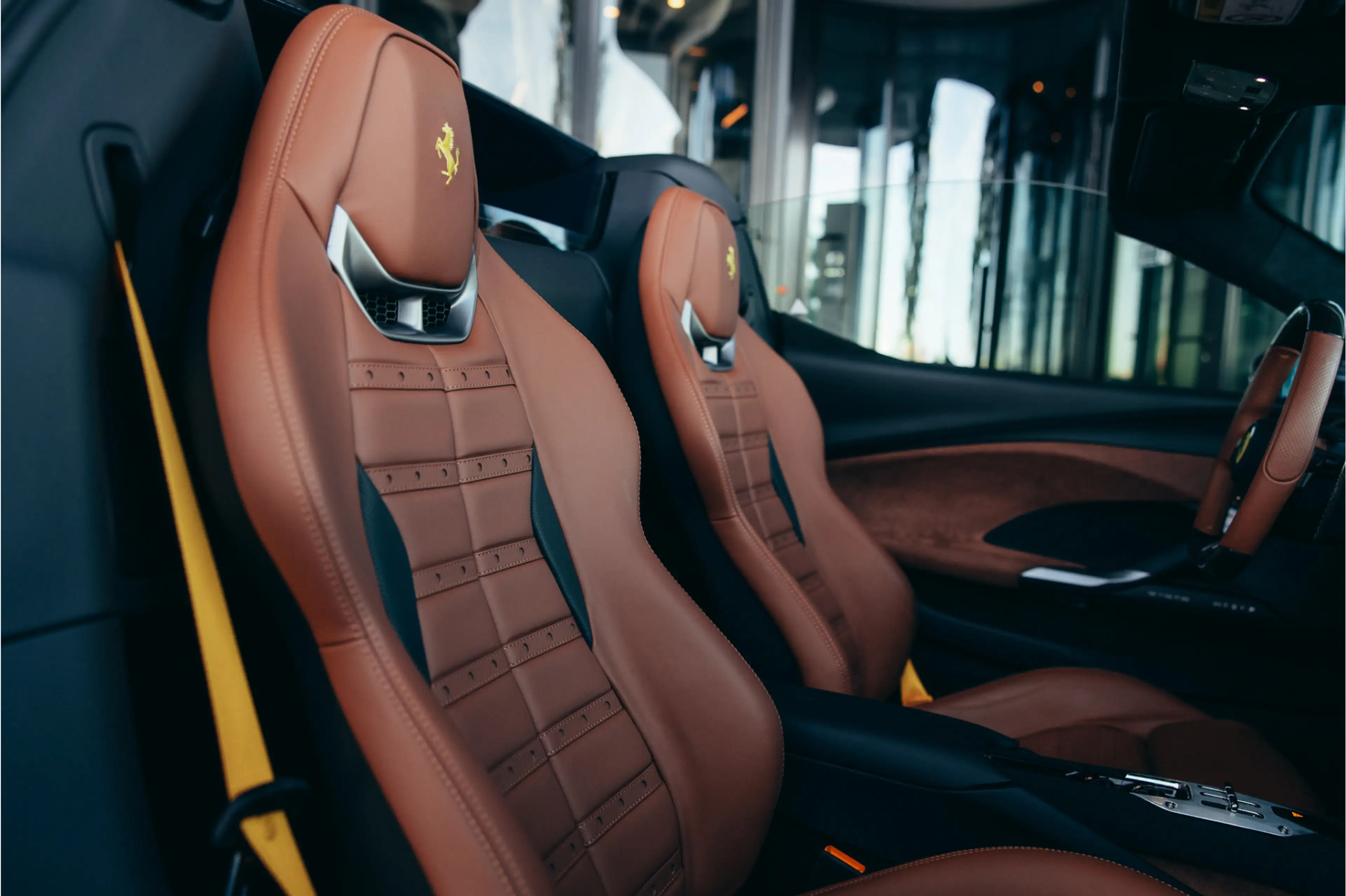 Ferrari 296 GTS 3.0 V6 — photo 19