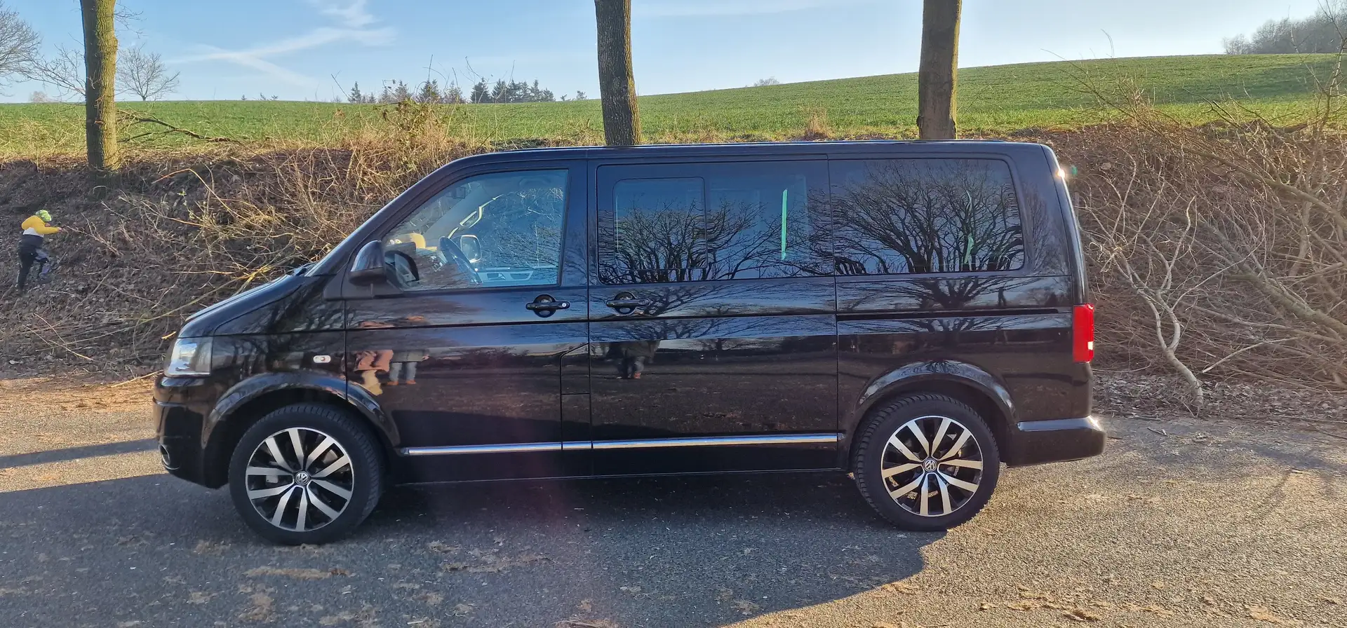 Volkswagen T5 Multivan Multivan Highline 4Motion Schwarz - 2