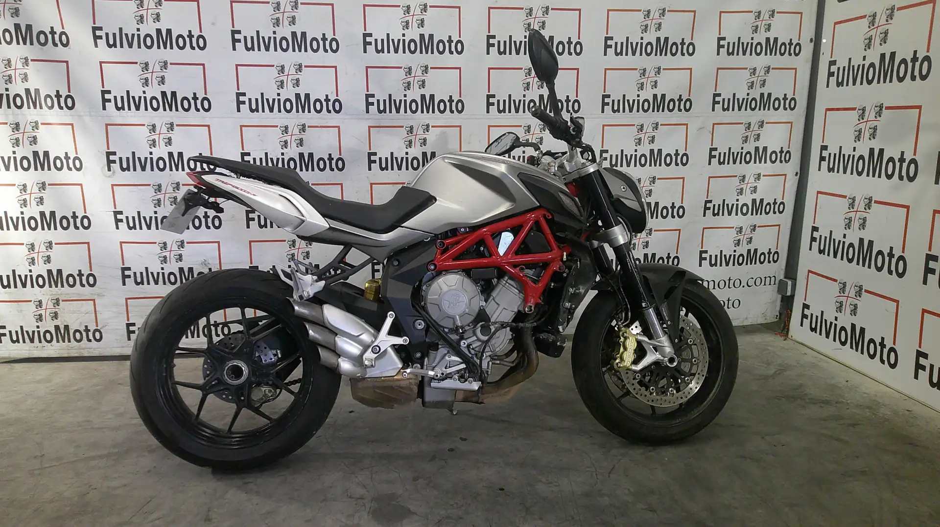 MV Agusta Brutale 800 - 1