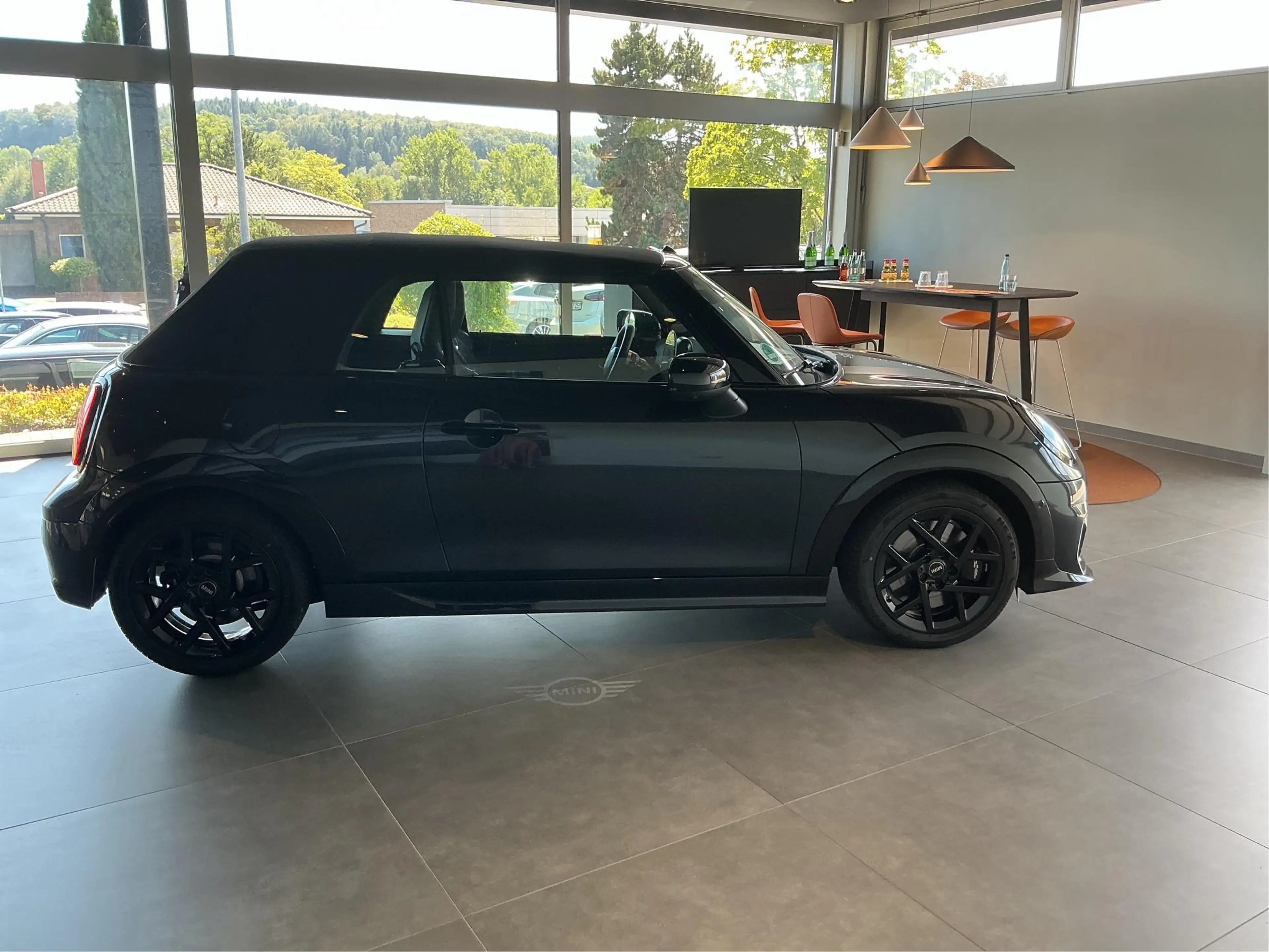 MINI Cooper S Cabrio John Cooper Works Trim — photo 2