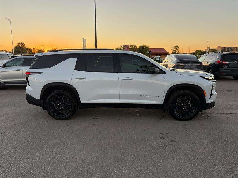2026 Chevrolet Traverse — photo 3