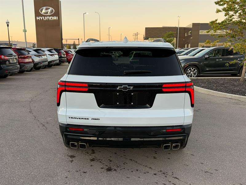 2026 Chevrolet Traverse — photo 4