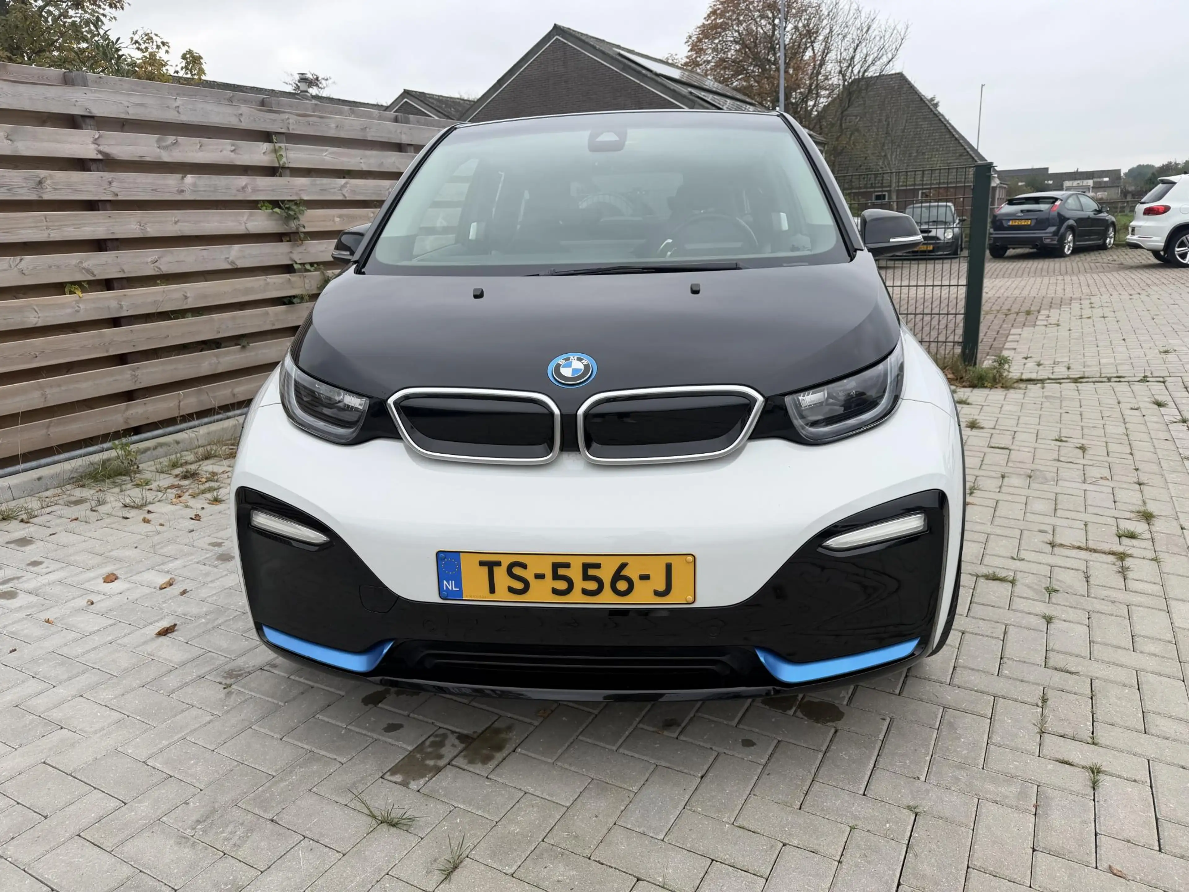 BMW i3 S iPerformance 94Ah 33 kWh — photo 10