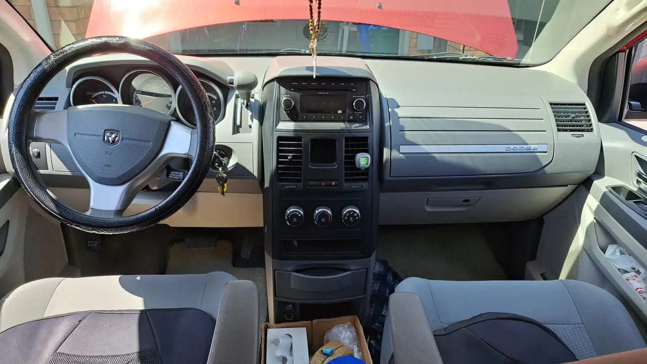Dodge Grand Caravan снимка Dodge Grand Caravan