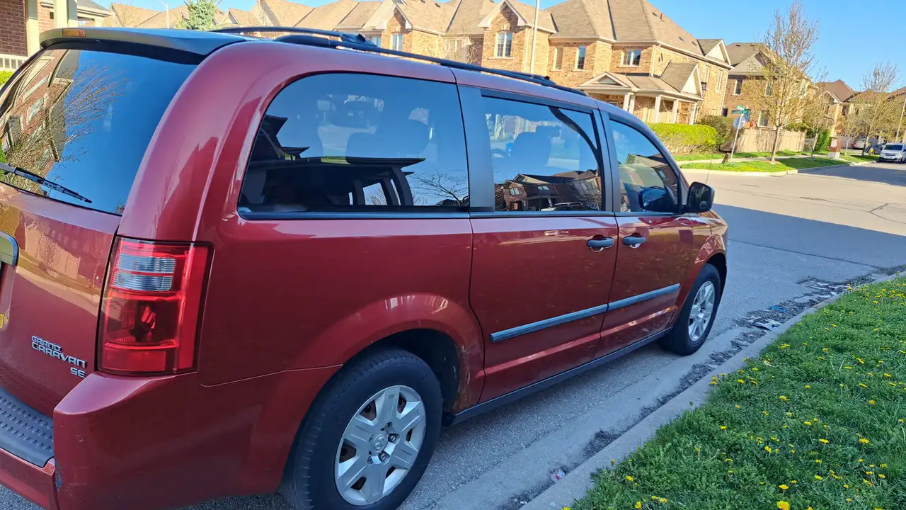 Dodge Grand Caravan снимка Dodge Grand Caravan