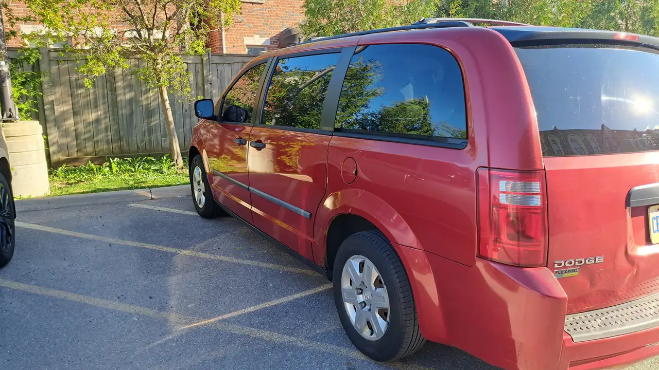 Dodge Grand Caravan снимка Dodge Grand Caravan