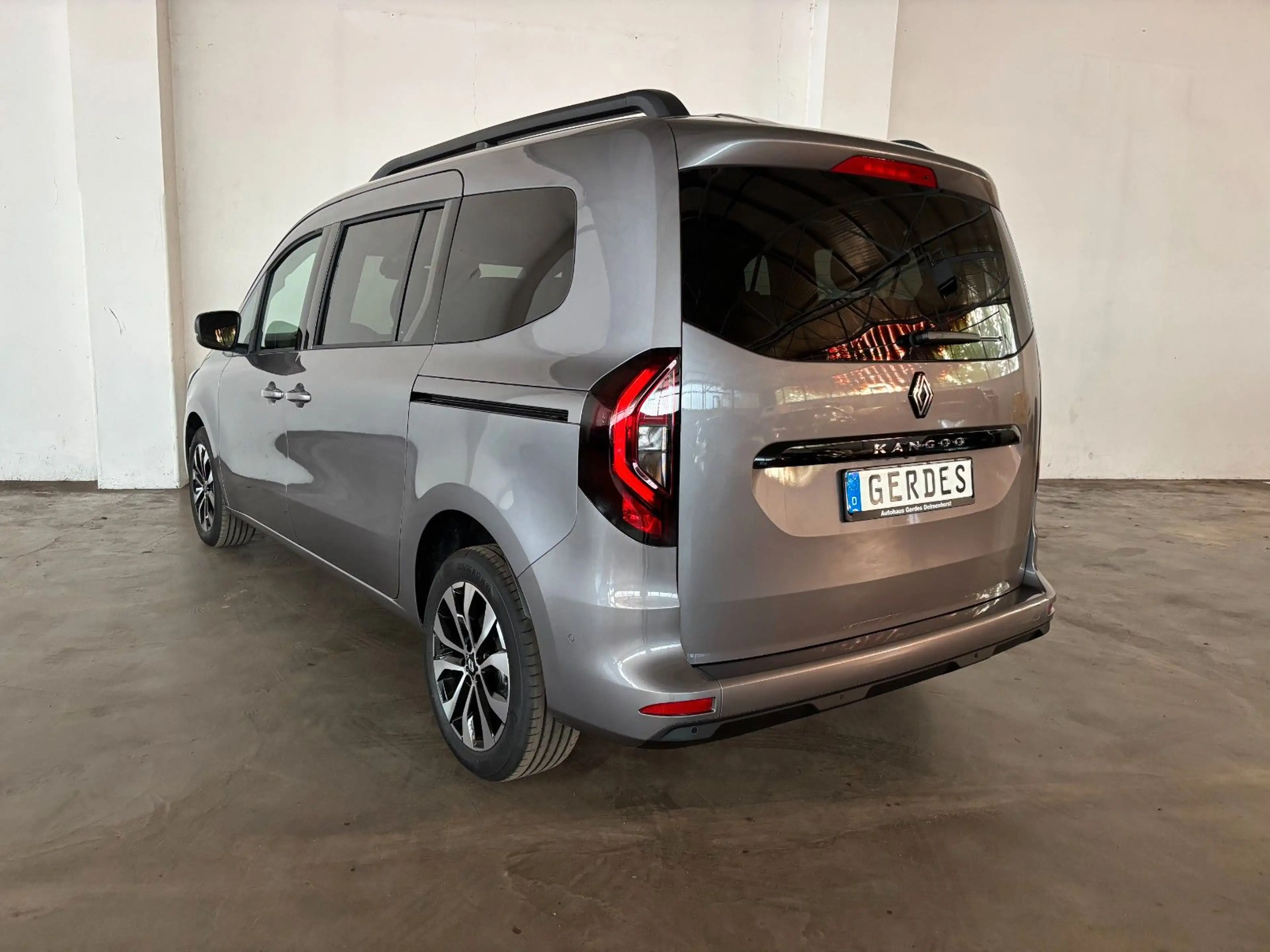 Renault Kangoo III Grand Techno — photo 10