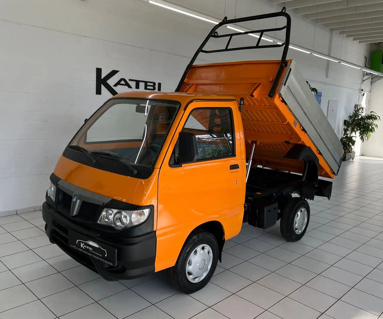 Piaggio Porter 1.3 Kipper 1. Hand HU neu Orange - 1