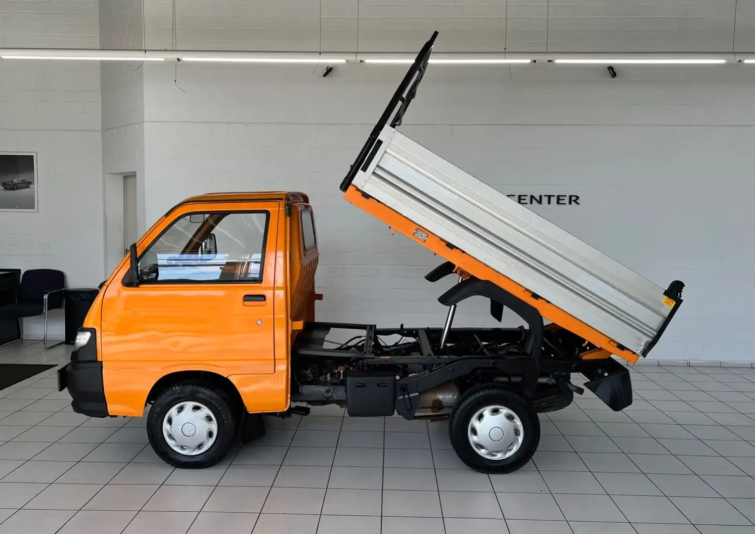 Piaggio Porter 1.3 Kipper 1. Hand HU neu Orange - 2