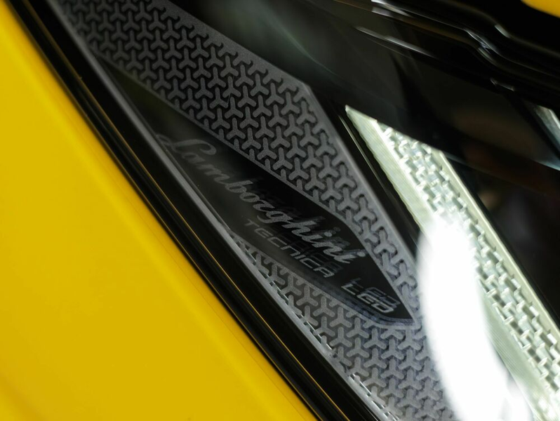 Lamborghini Urus MY20 — photo 14