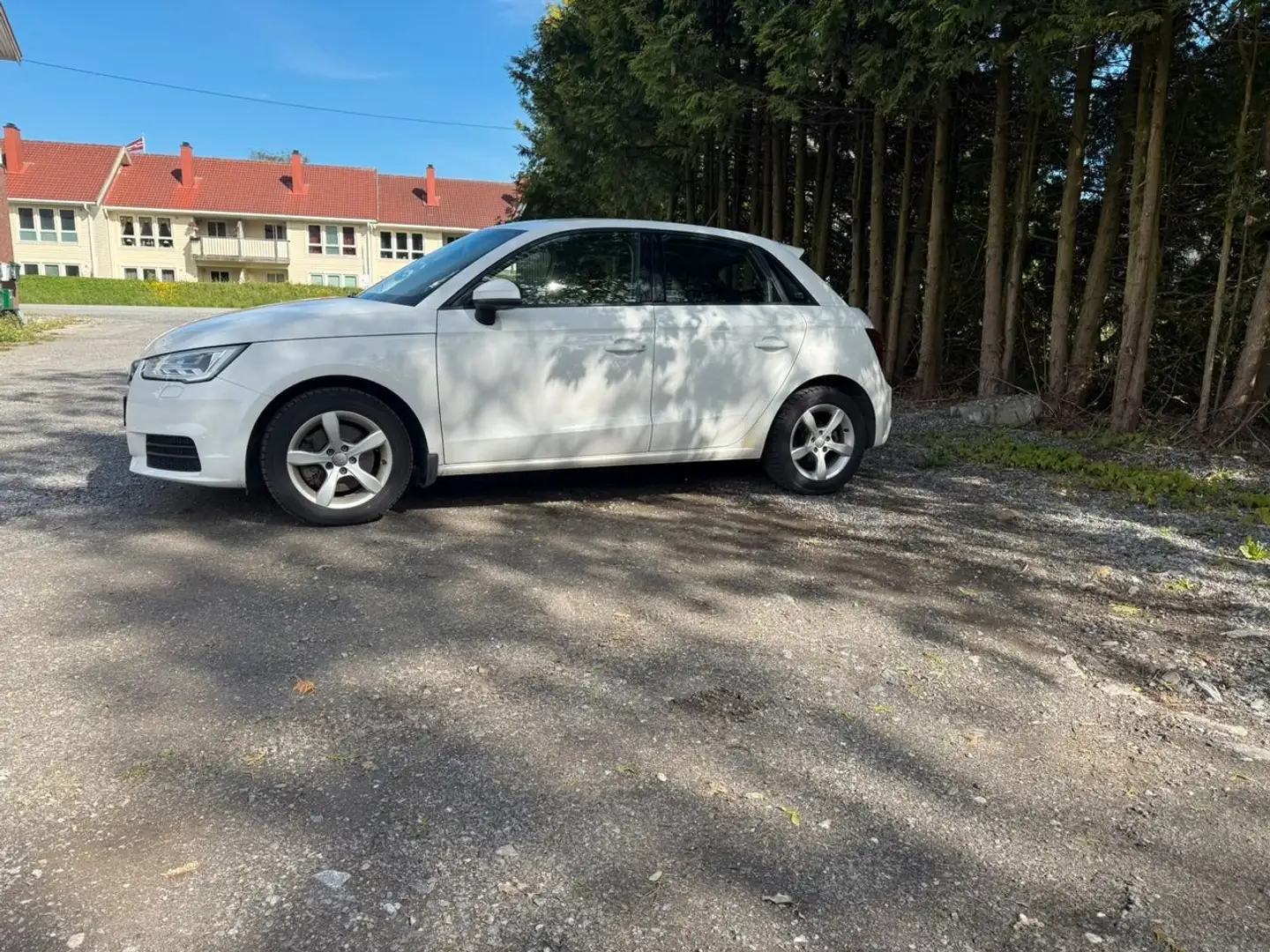 Audi A1 Sportback 1.4 TFSI 125 Active Blanc - 2