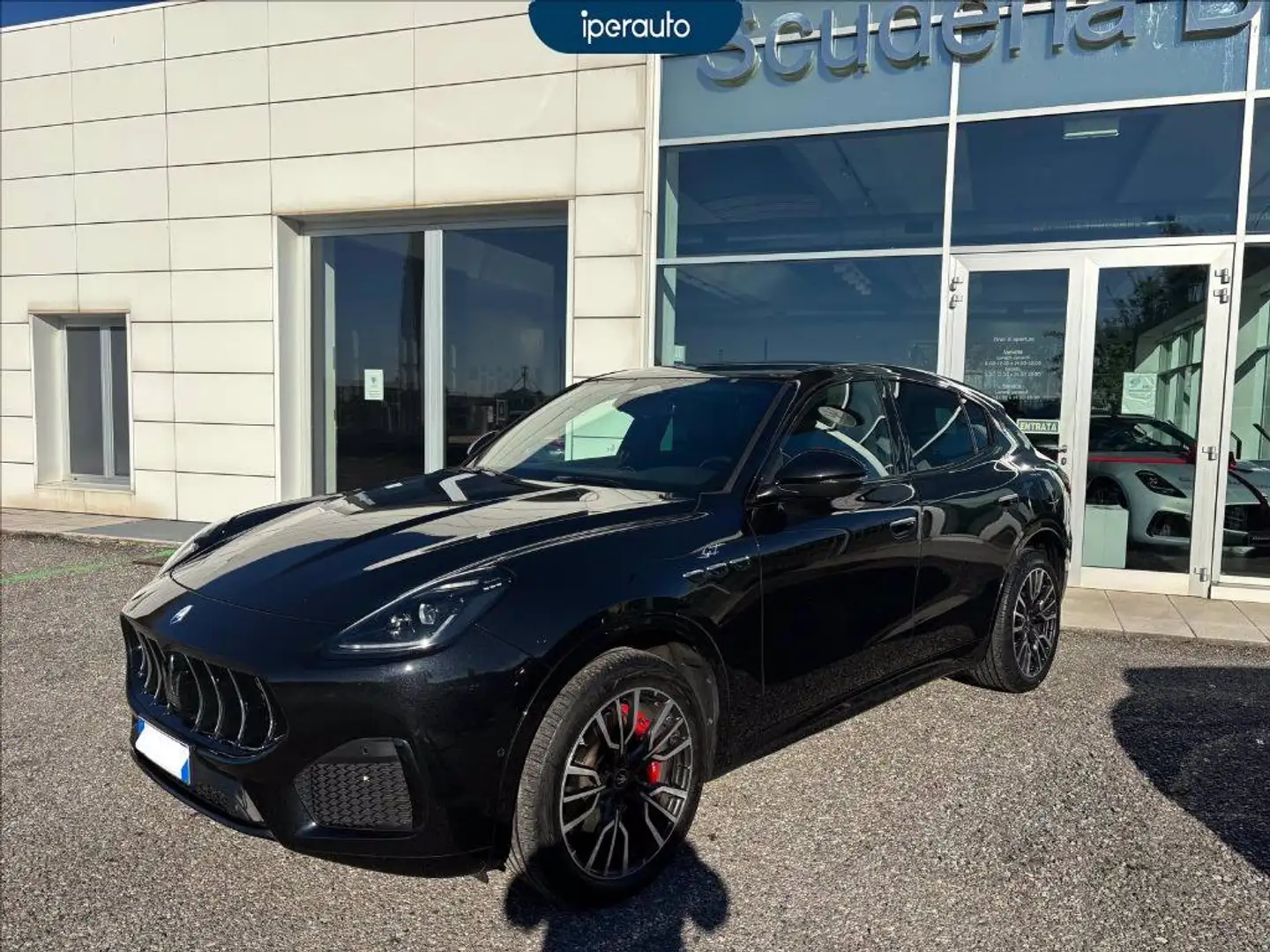 Maserati Grecale 2.0 mhev gt 300cv auto Nero - 1