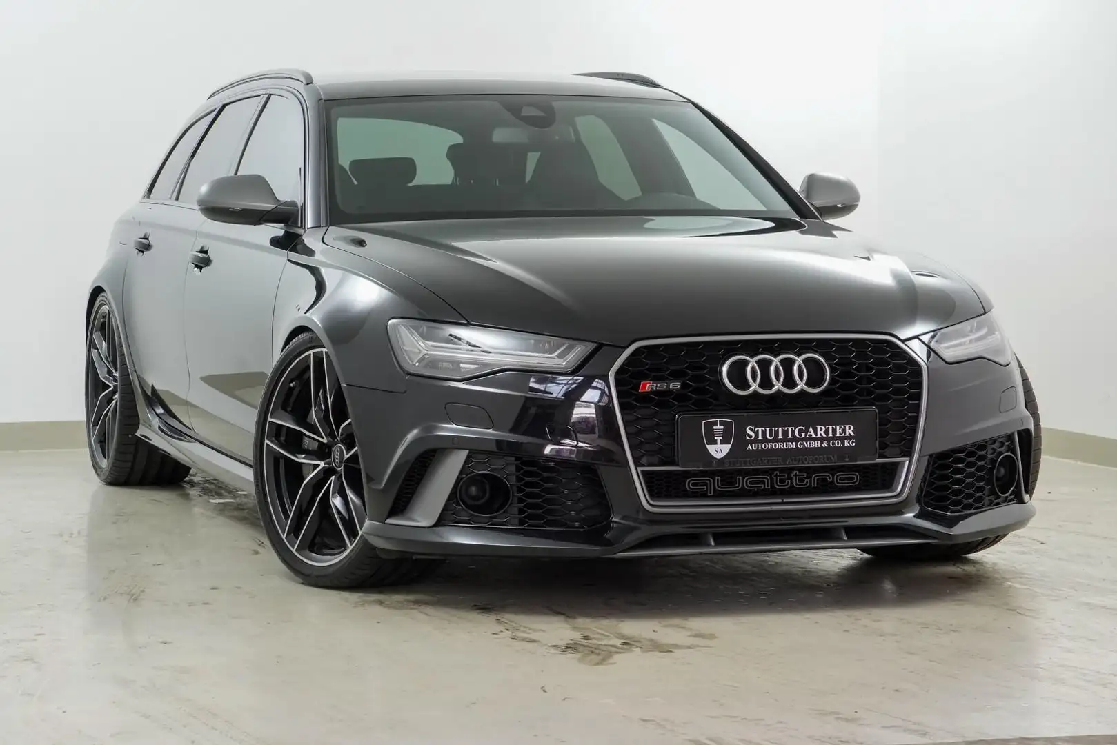 Audi RS6 RS 6 quat perfor Keramik Dynamik Plus ACC 305/Km Schwarz - 1