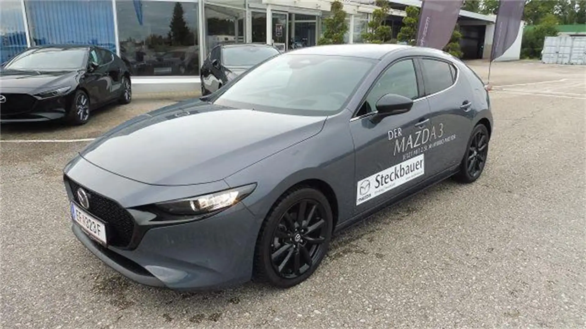 Mazda 3 2025 2.5L e-SKYACTIV G 140ps 6MT 2WD HOMURA Gris - 1