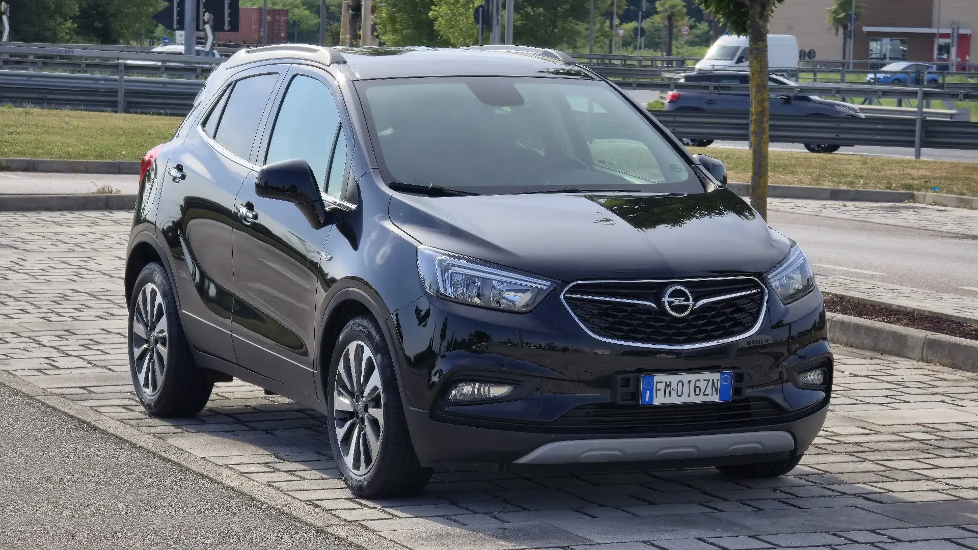 Opel Mokka X 1.4 t Innovation 4x2 140cv auto - 1