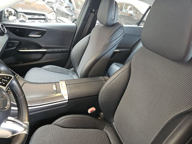 Mercedes-Benz C 300 e Hybrid Avantgarde 20kWh 360°+ACC+Sound — photo 7