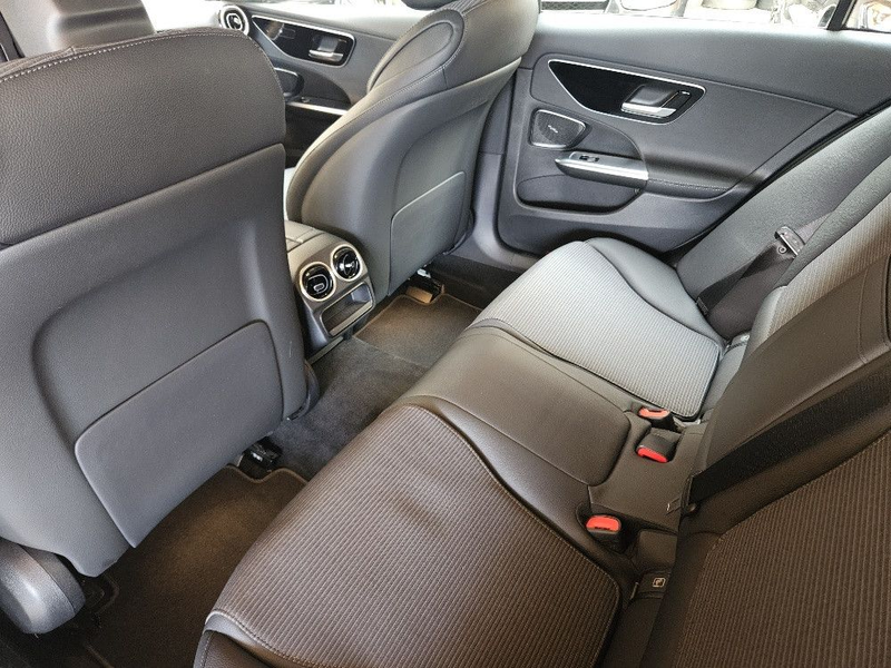Mercedes-Benz C 300 e Hybrid Avantgarde 20kWh 360°+ACC+Sound — photo 8