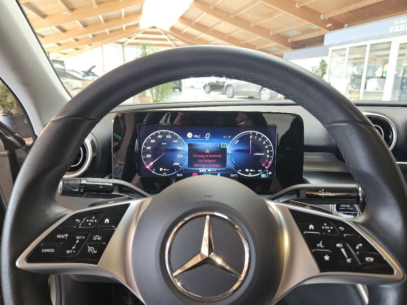 Mercedes-Benz C 300 e Hybrid Avantgarde 20kWh 360°+ACC+Sound — photo 13