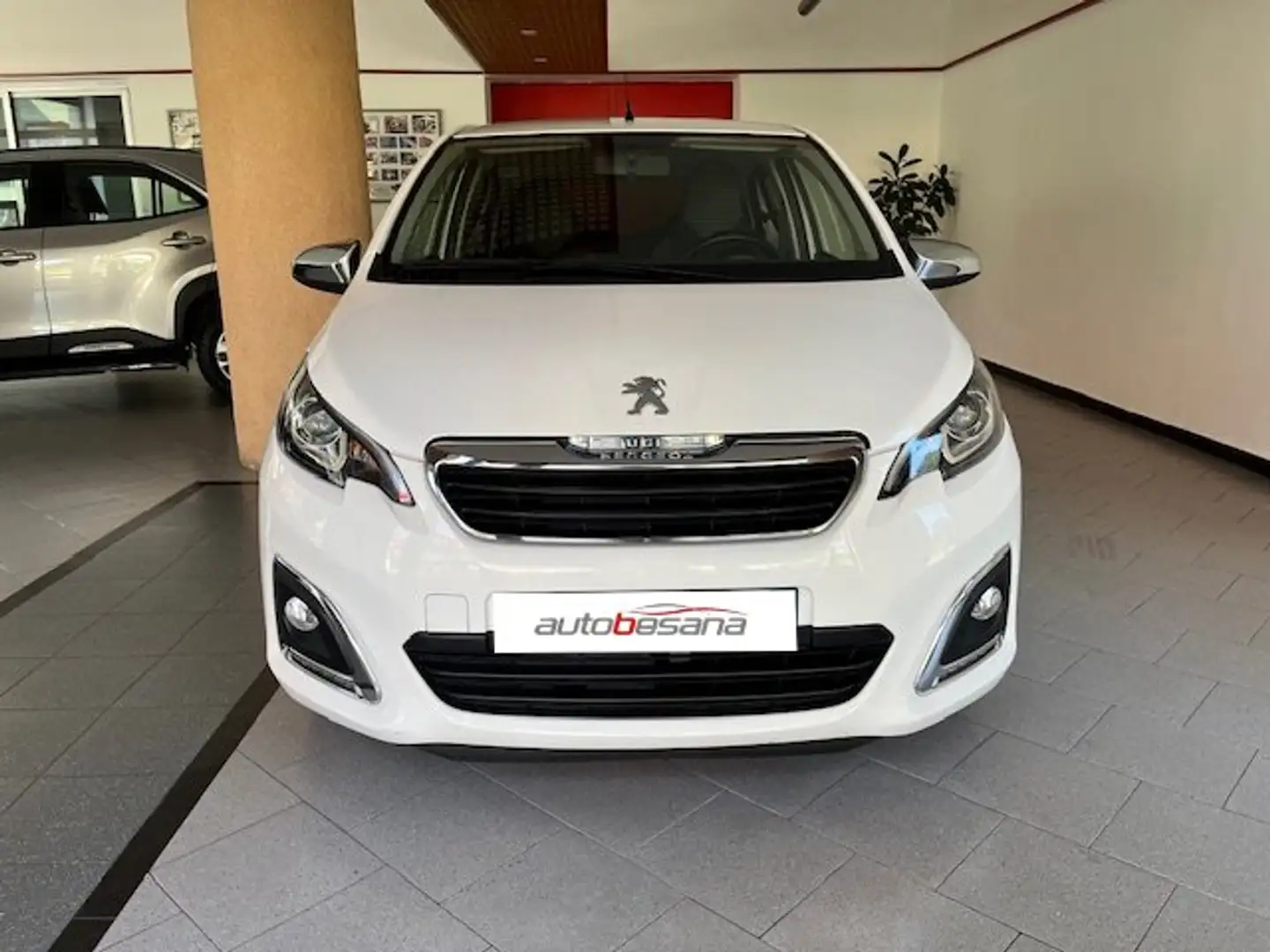 Peugeot 108 5p 1.0 vti Style Bianco - 2