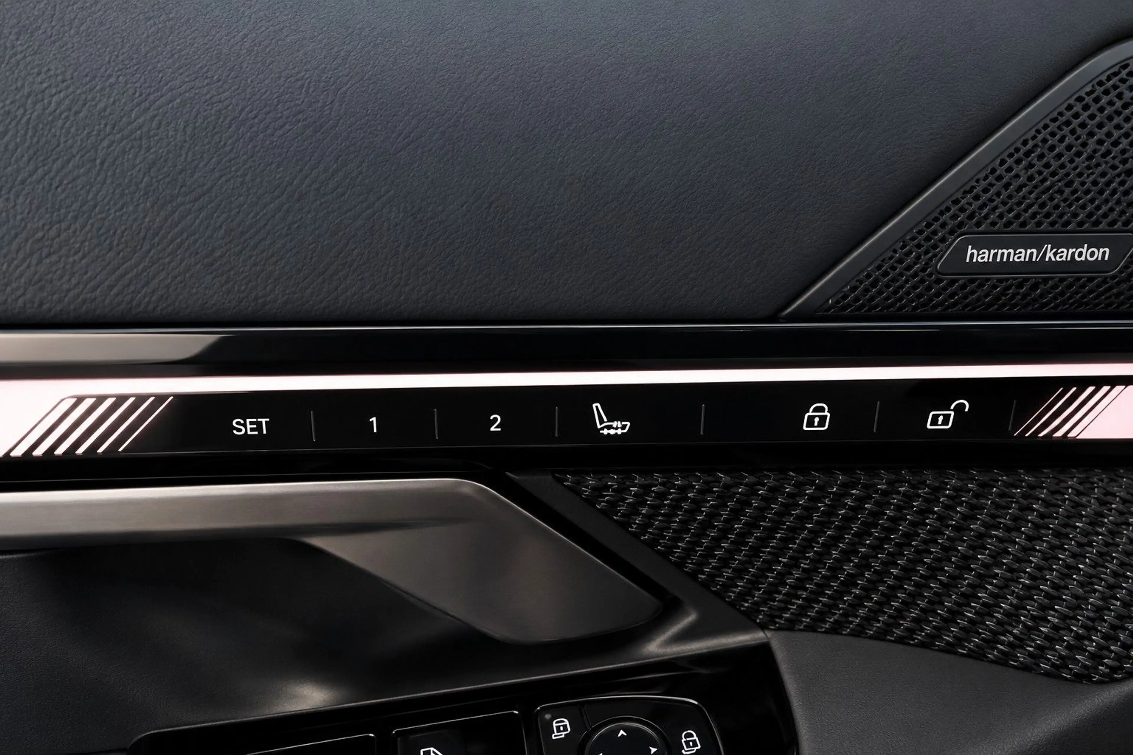 BMW 540 d xDr M SPORT PRO PANO AHK SDTHZ H&K HUD 21" — photo 10
