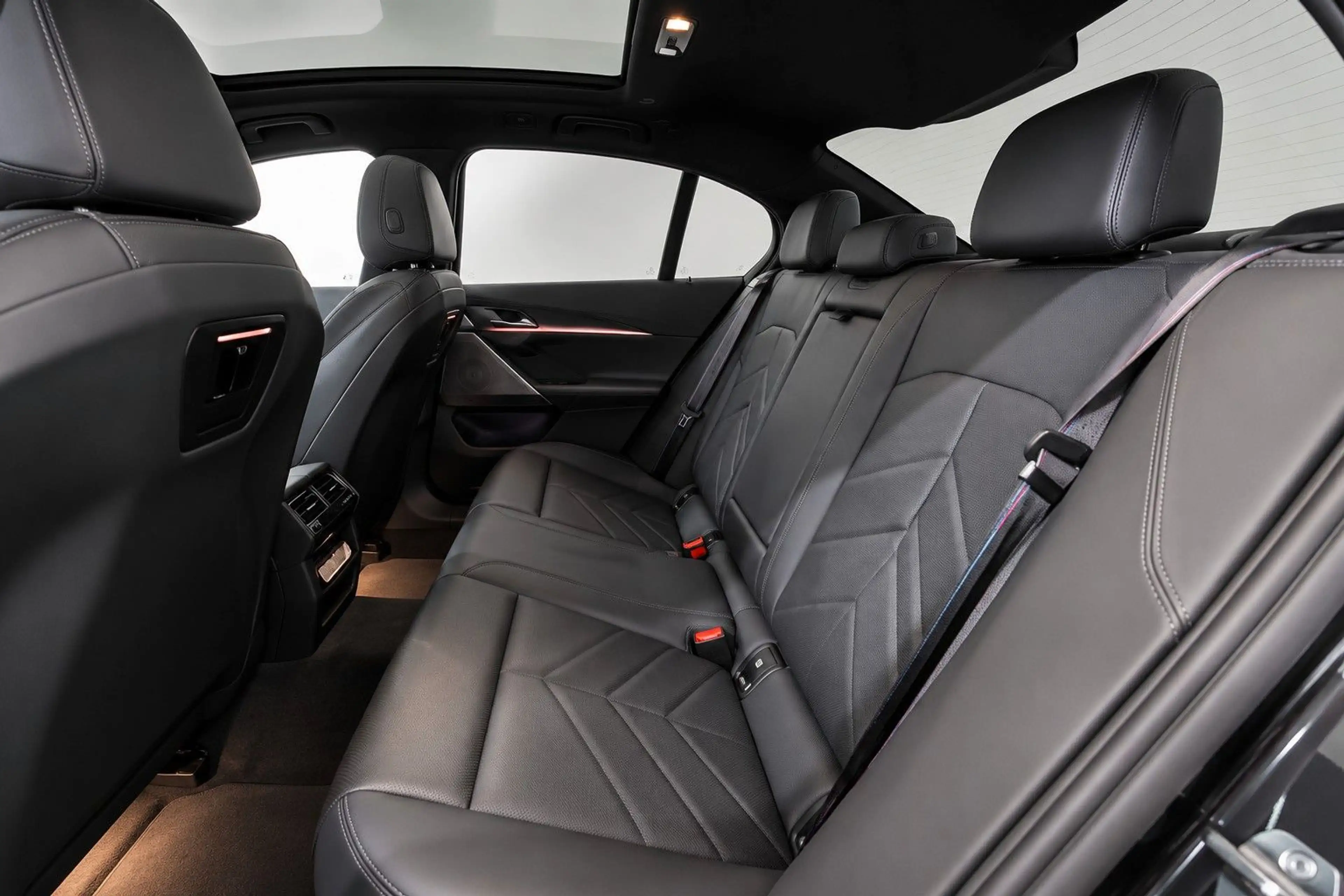 BMW 540 d xDr M SPORT PRO PANO AHK SDTHZ H&K HUD 21" — photo 15