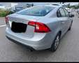 Volvo S60 2,0T Kinetic Aut.//1 Besitz// wenig KM// Argintiu - thumbnail 2