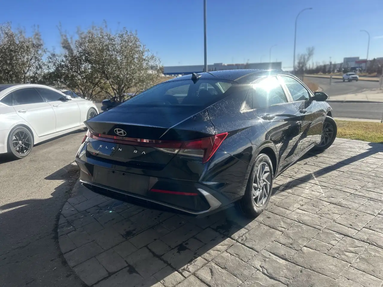 Hyundai ELANTRA снимка Hyundai ELANTRA