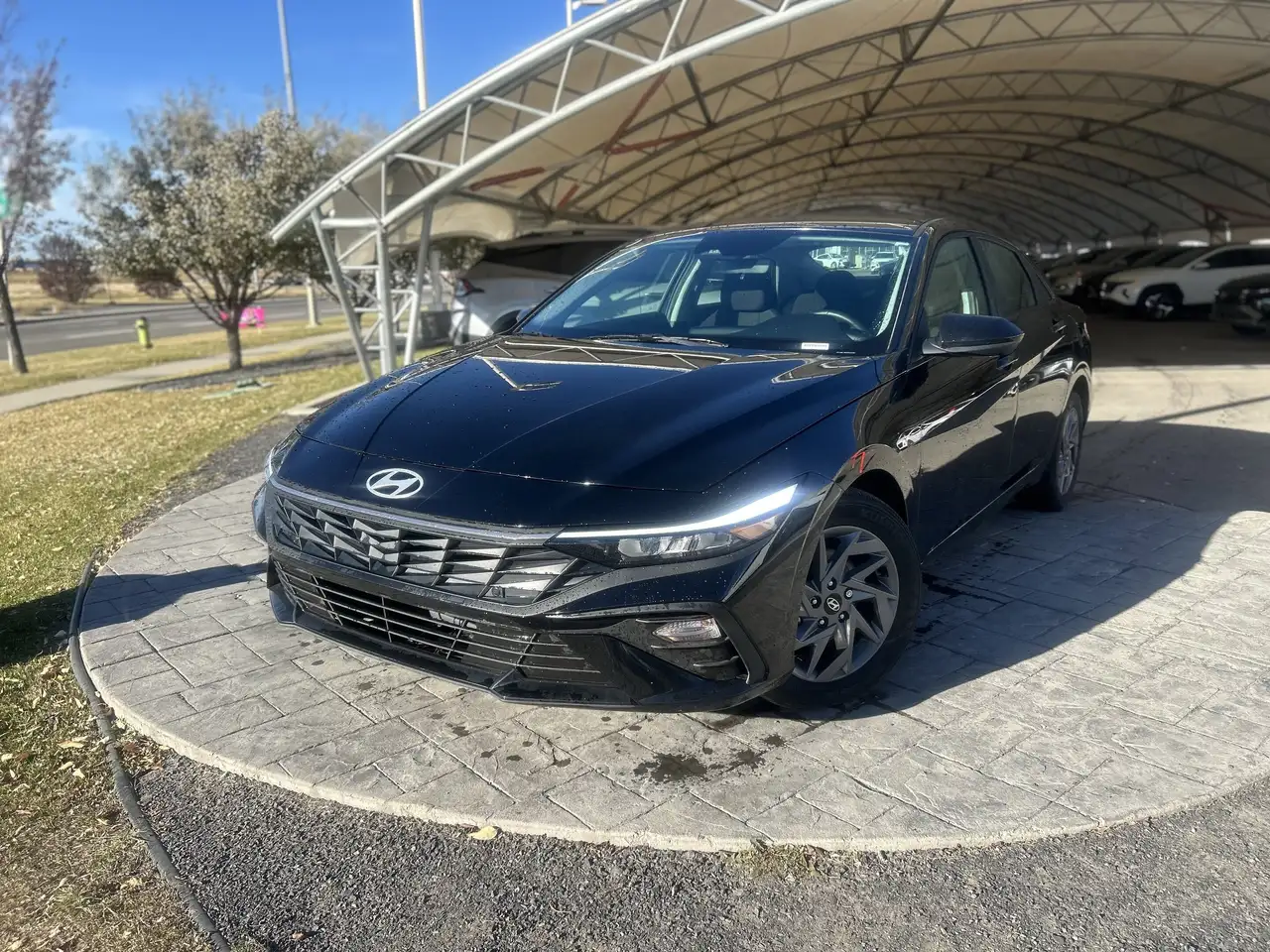 Hyundai ELANTRA снимка Hyundai ELANTRA