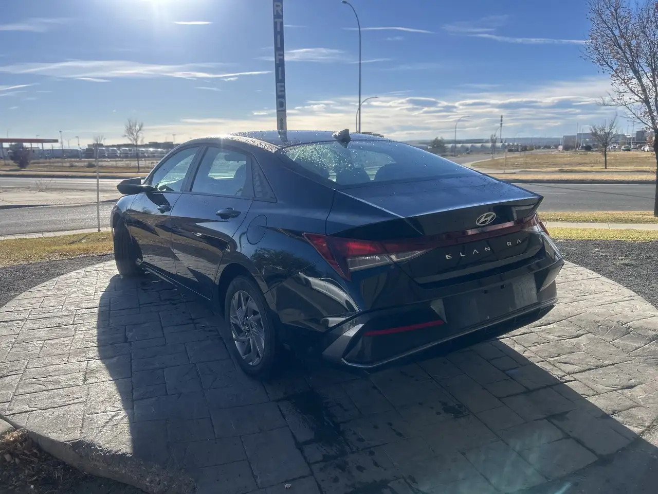 Hyundai ELANTRA снимка Hyundai ELANTRA