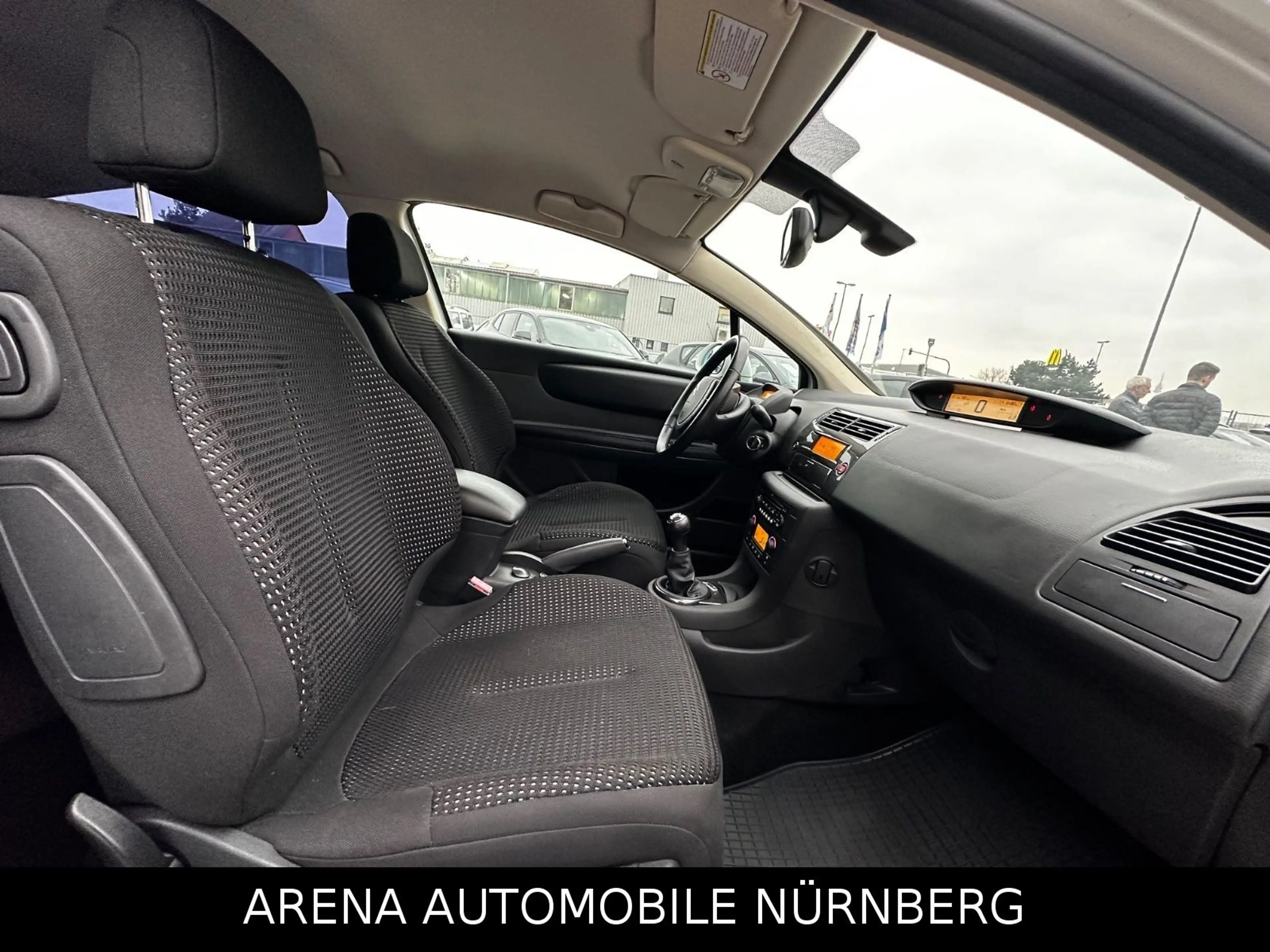 Citroen C4 Coupe 1.6 VTR Plus*Tüv Neu*Klimaautomatik*Alu — photo 9