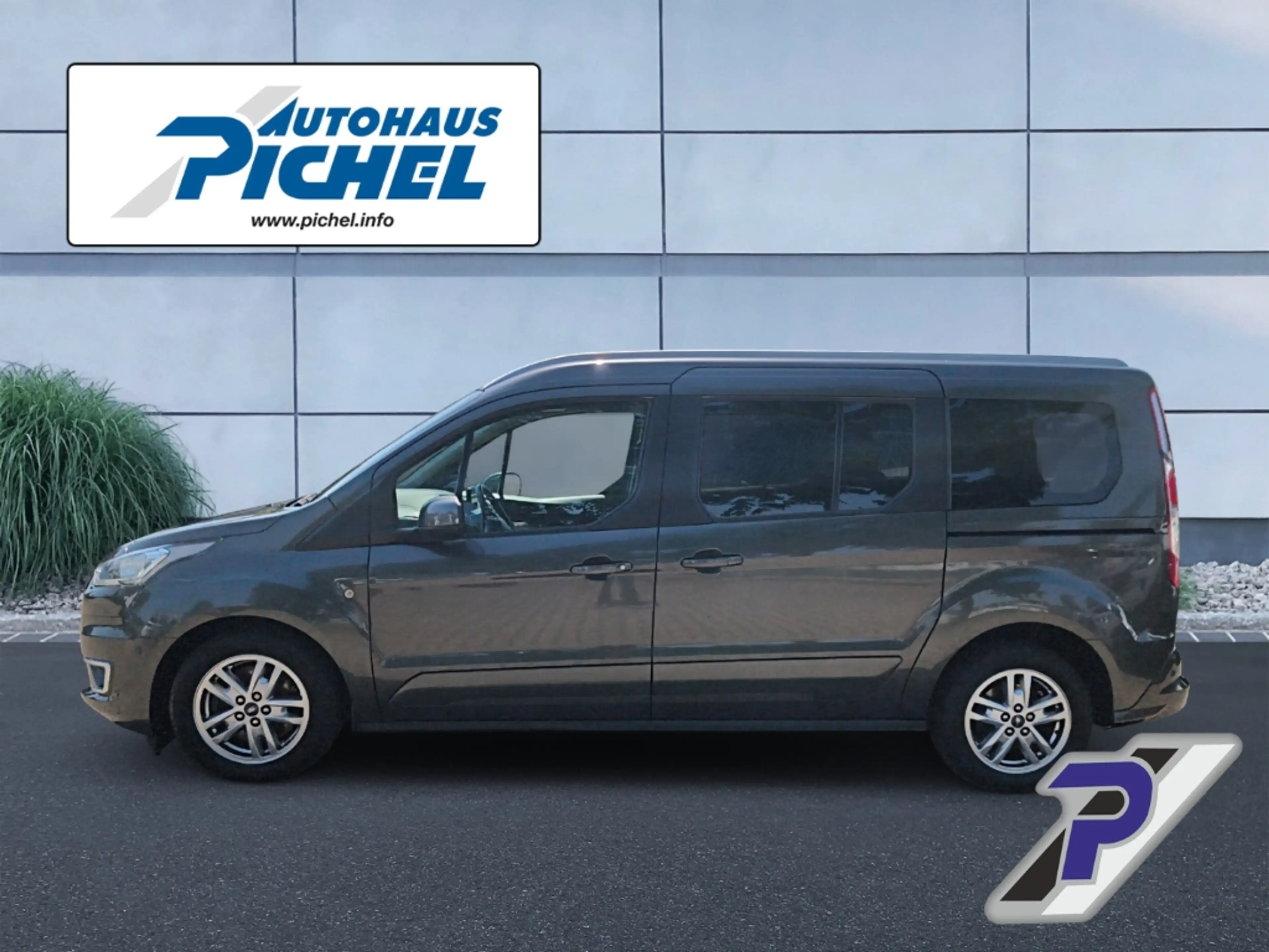 Ford Grand Tourneo Titanium 7-Sitzer NAVI+XENON+KAMERA+PANODACH — photo 2
