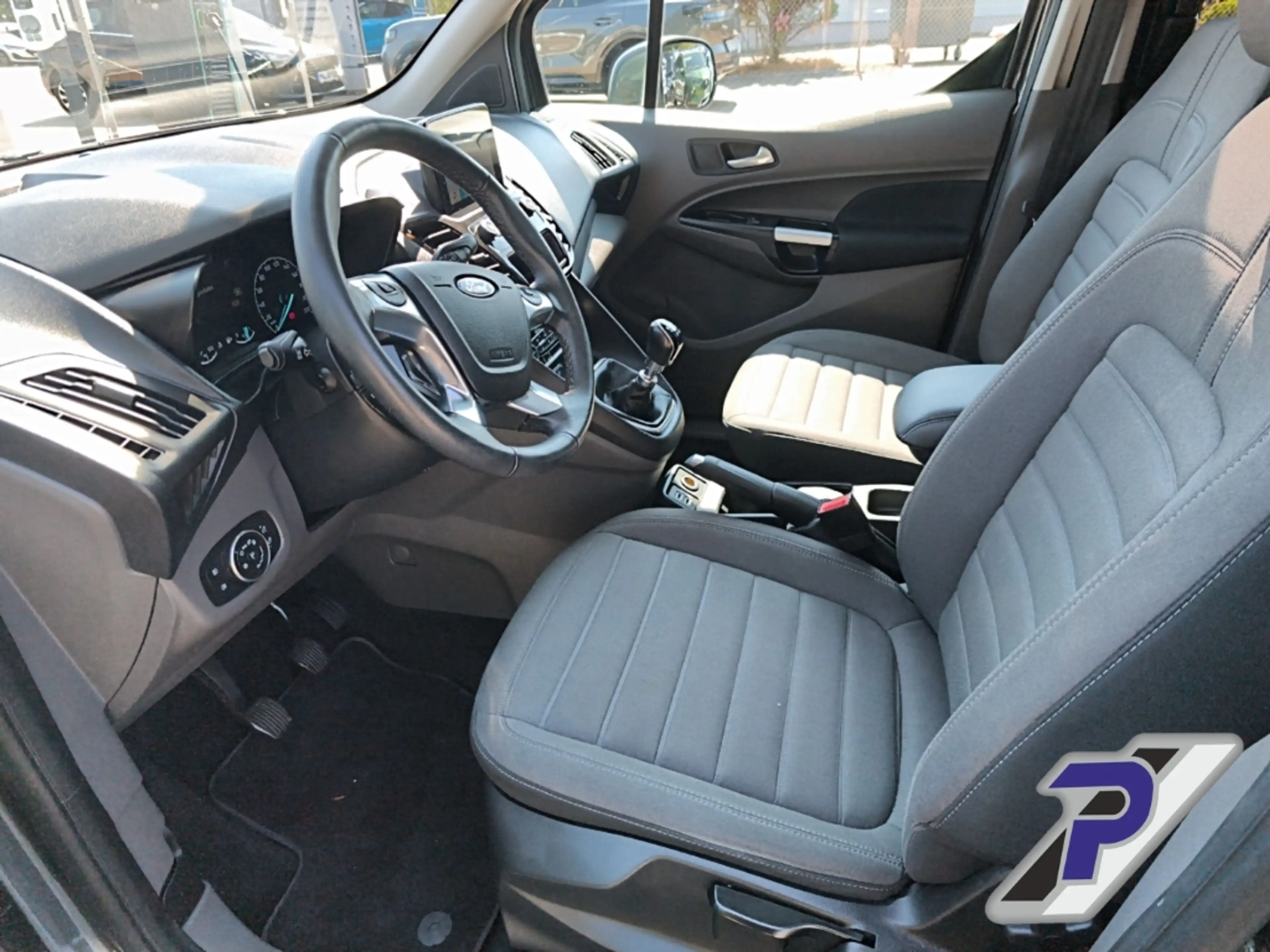 Ford Grand Tourneo Titanium 7-Sitzer NAVI+XENON+KAMERA+PANODACH — photo 11