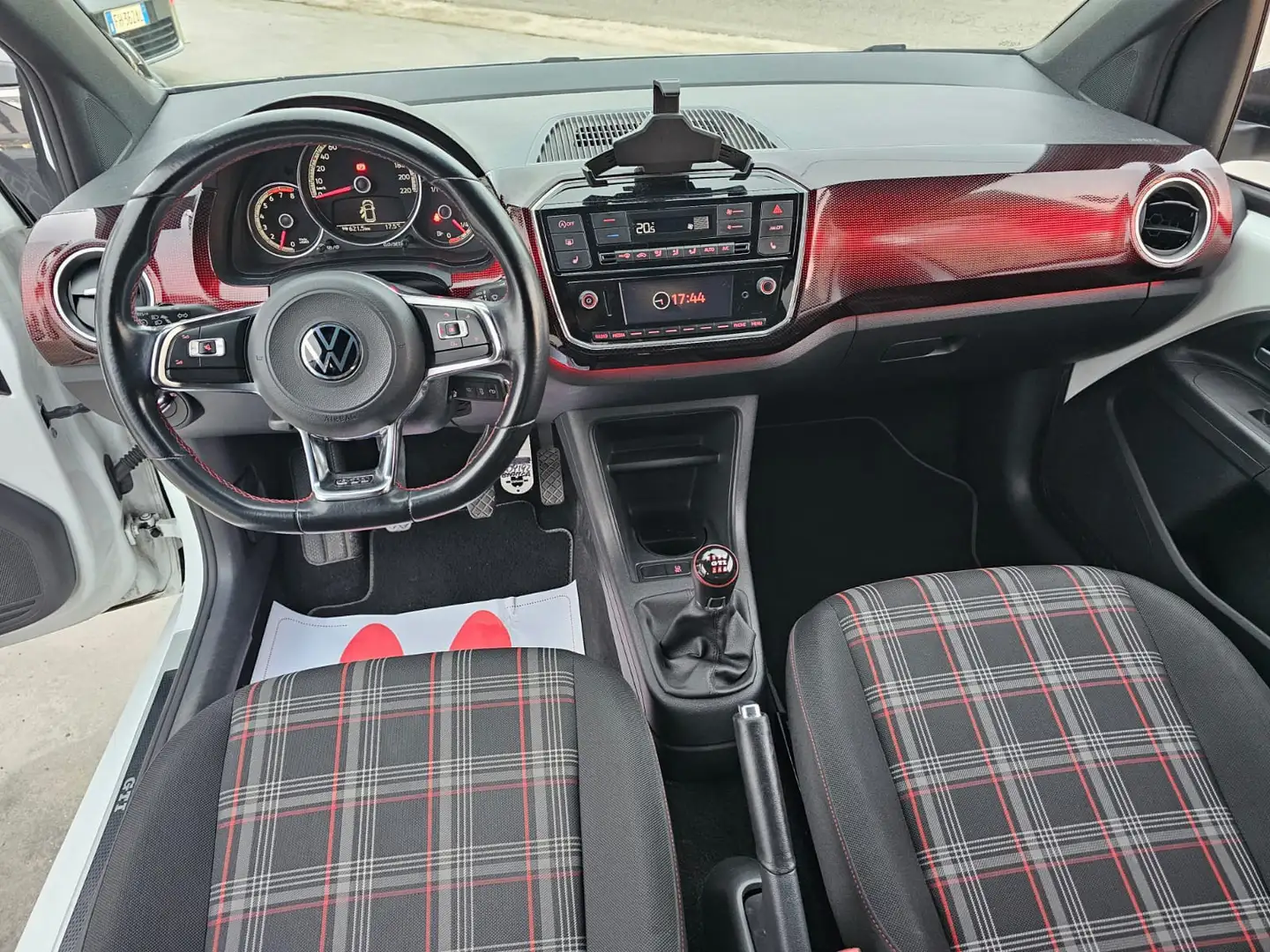 Volkswagen up! 3p 1.0 tsi GTI 115cv - 2