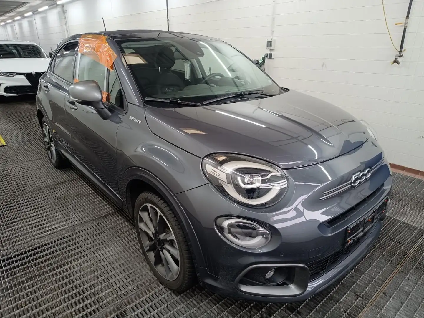 Fiat 500X 1.5 GSE Dolcevita Sport ACC+LED+Navi+Pano Gris - 2