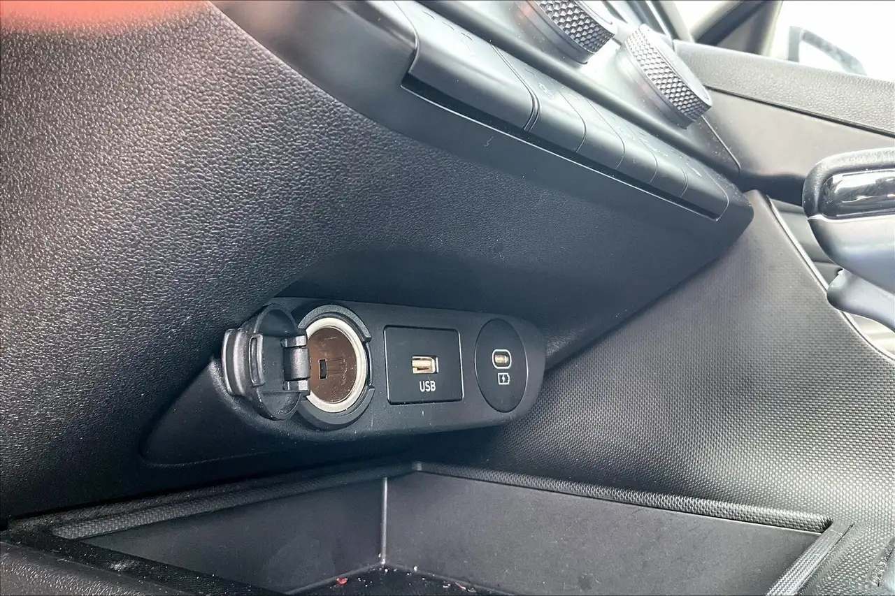 Hyundai ELANTRA снимка Hyundai ELANTRA